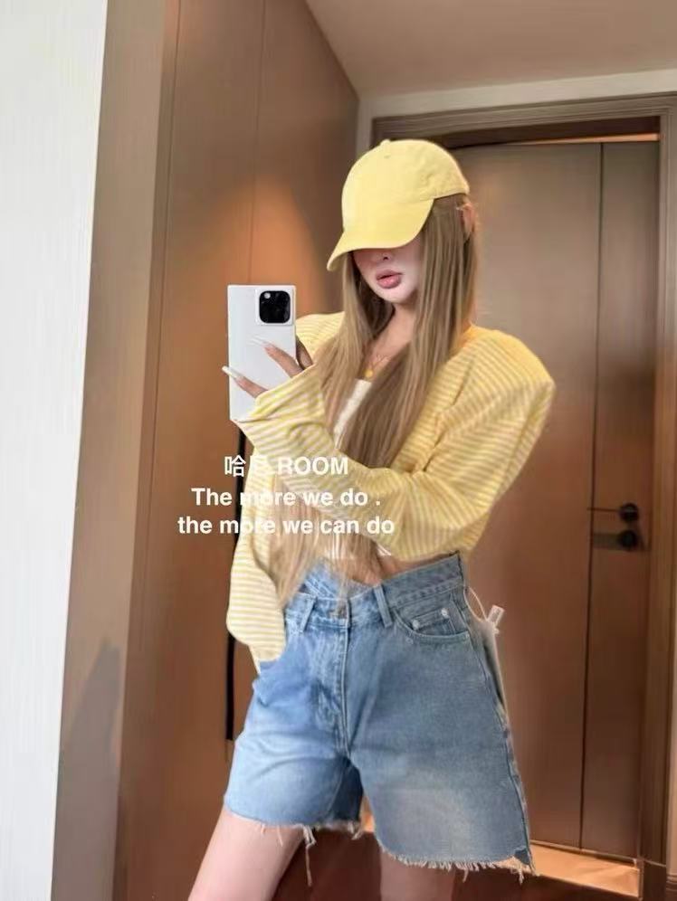 悠悠 夏季新款超火时尚百搭薄款条纹垫肩开衫女短款防晒上衣