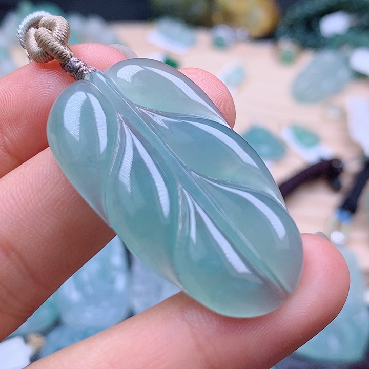 【闪购商品】翡翠颈饰未镶嵌翡翠吊坠