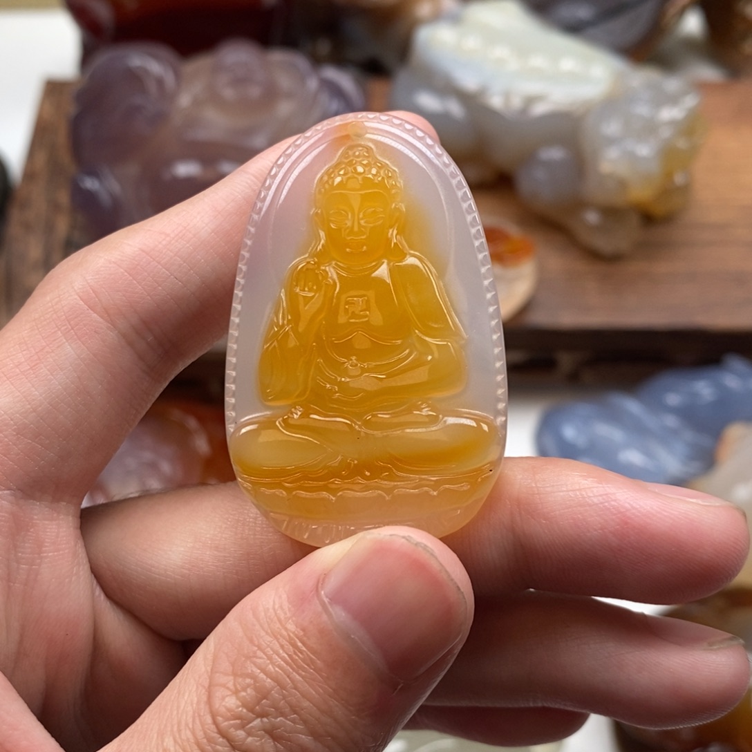 力***游玛瑙/玉髓未镶嵌颈饰