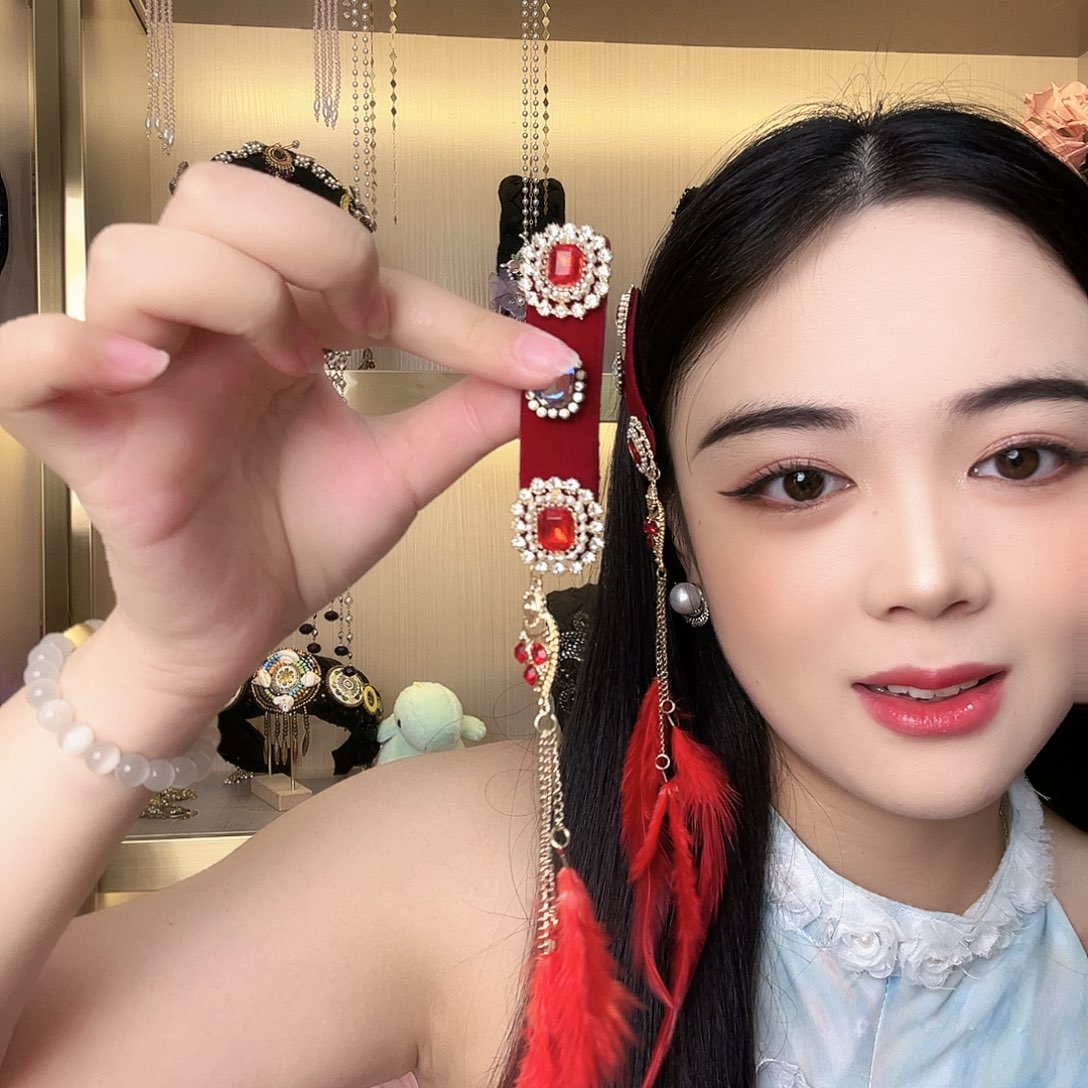 醋酸（人造纤维）铁合金红色羽毛