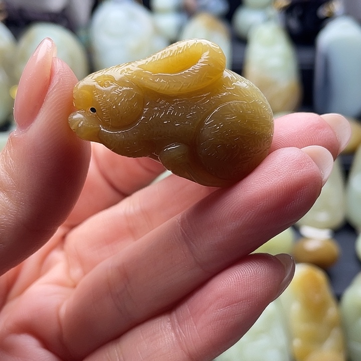 和田玉（糖玉）未镶嵌颈饰