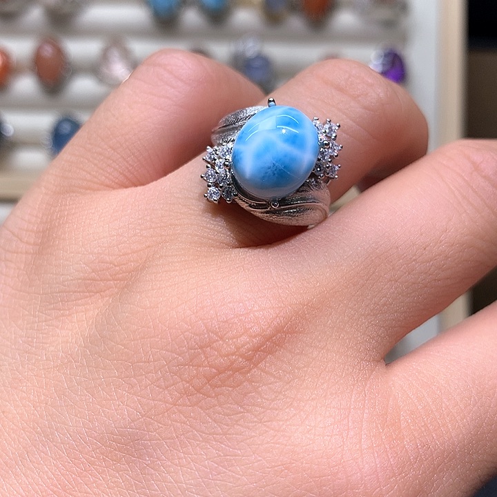 水晶戒指银S925镶嵌三**兽水晶