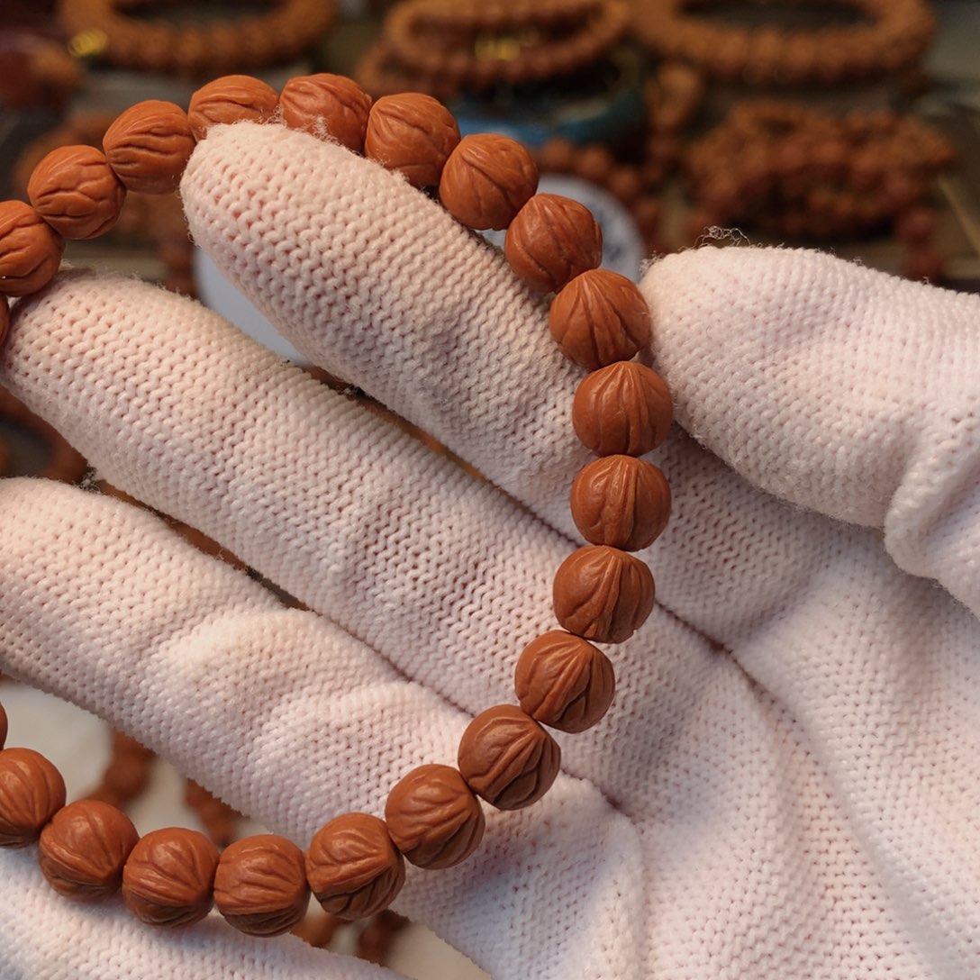 自***）手串桃核秦岭龙纹