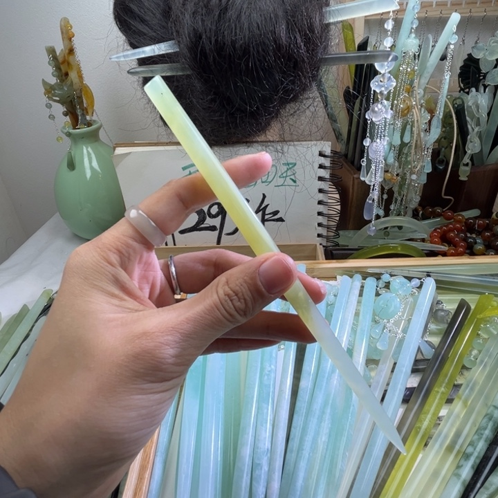 蛇纹石玉发饰未镶嵌长度18.8