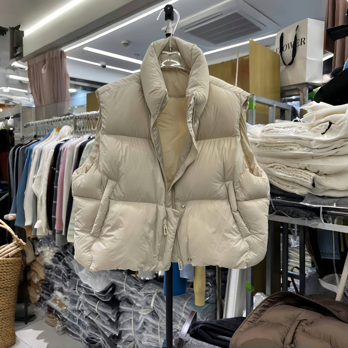 超好看减龄 胖mm大码简约立领棉服马甲女秋冬短款新款宽松马夹607