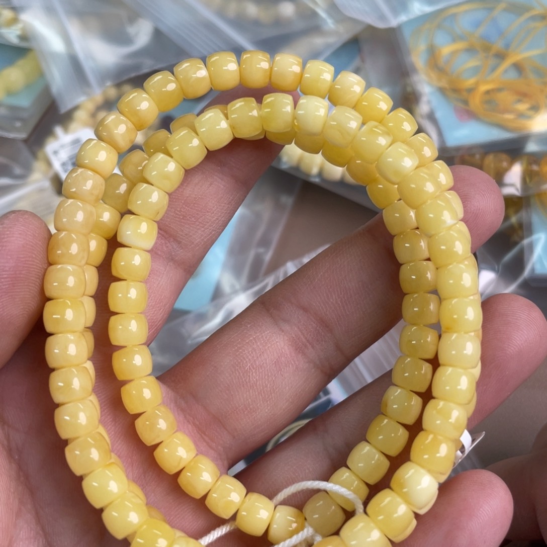 琥珀裸石未镶嵌51900000000