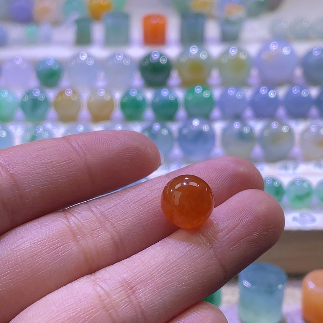 散珠翡翠N****s缅甸翡翠a货卡10分单