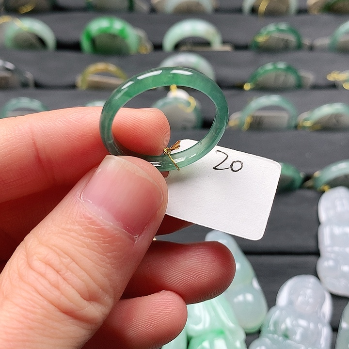 翡翠戒指未镶嵌戒指