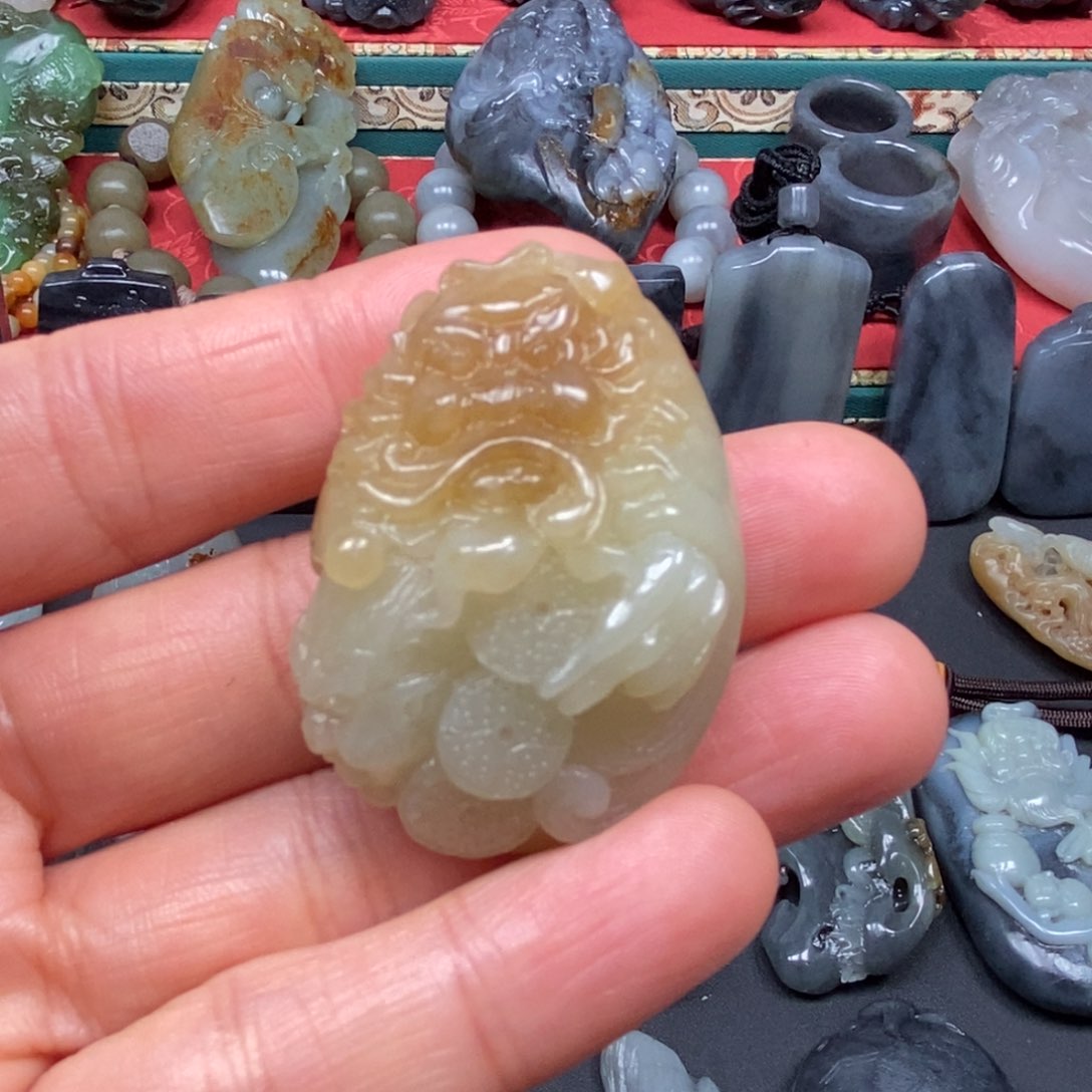 和田玉挂件未镶嵌