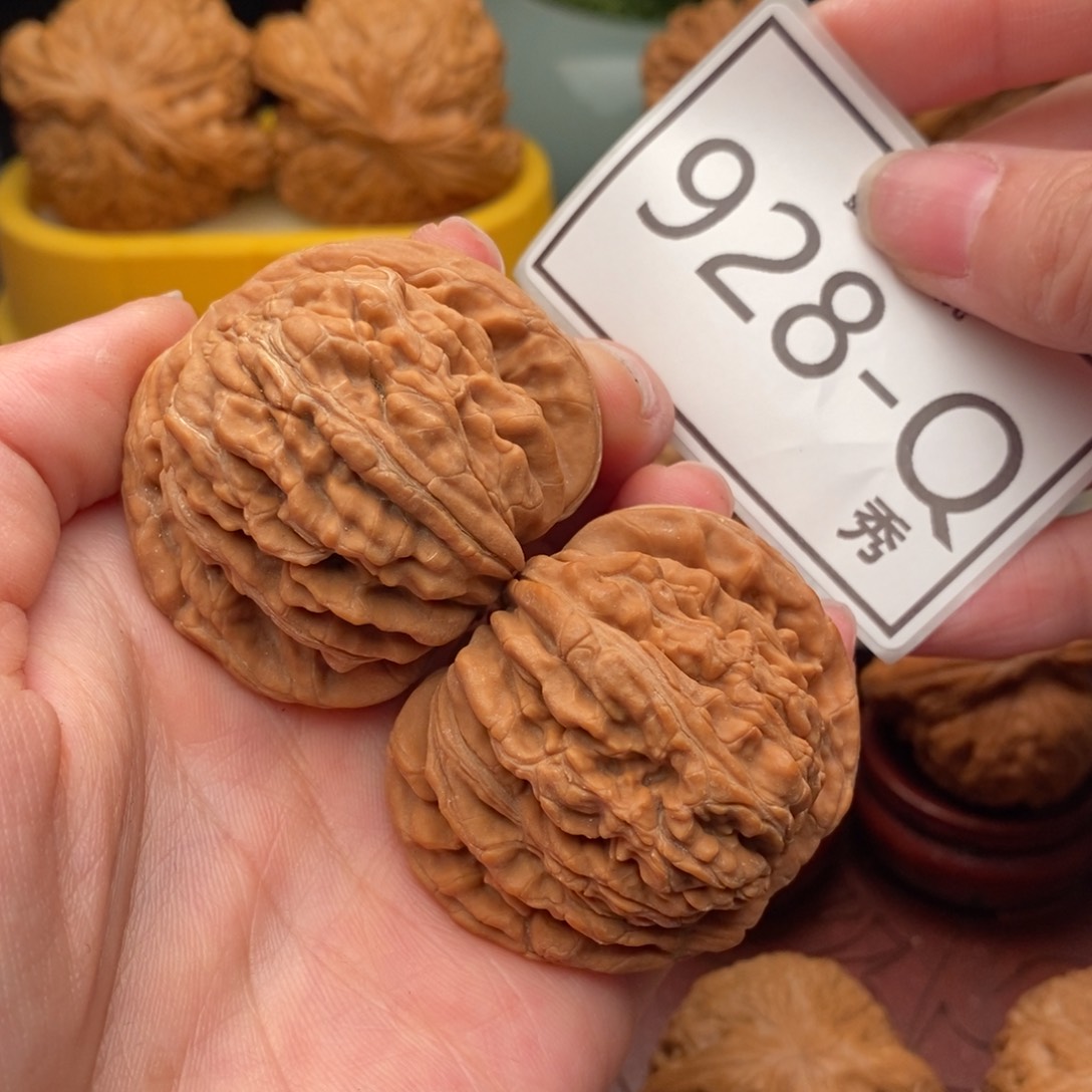 文玩核桃把件汉高楼44