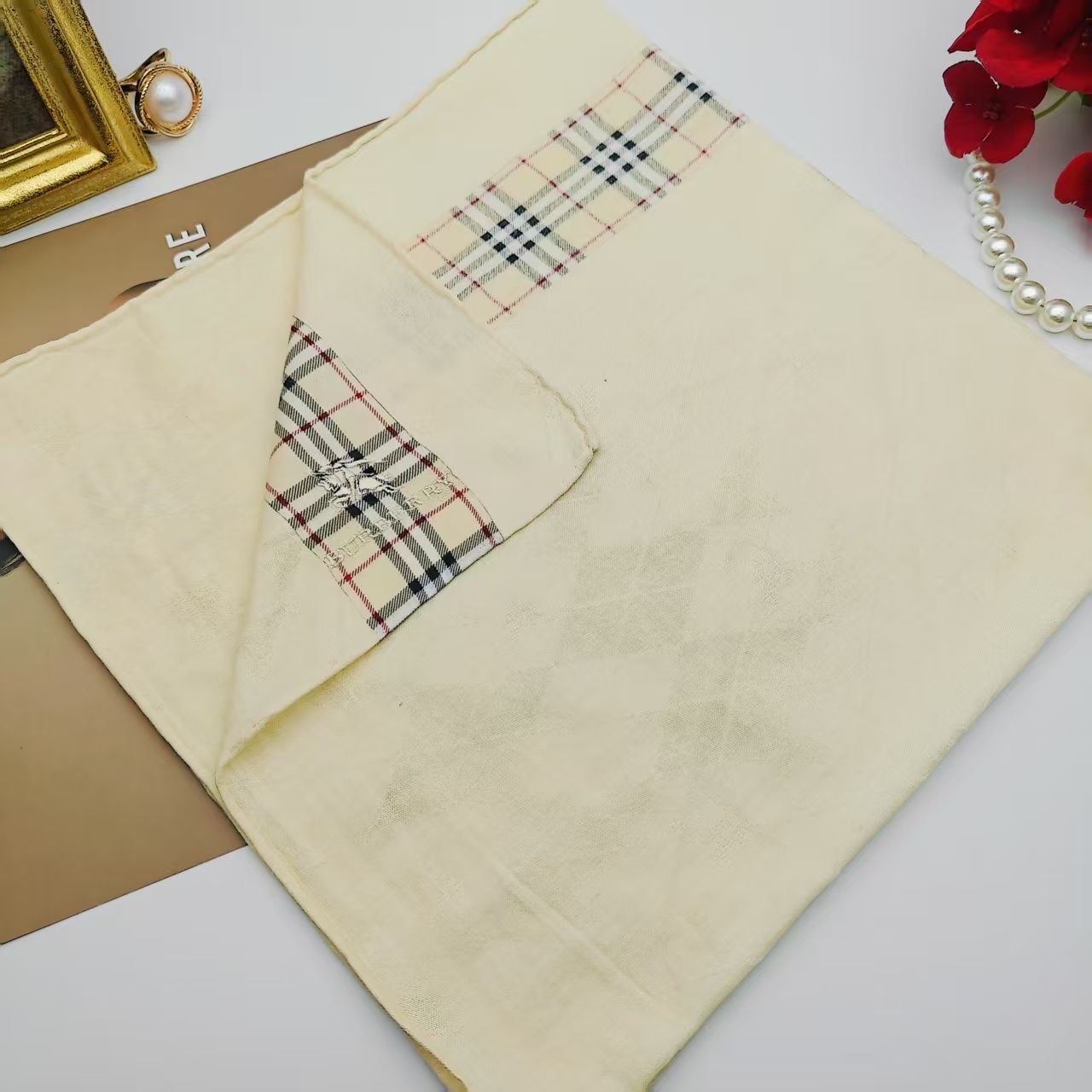 95新 BURBERRY/博柏利 海囤/巴宝莉/丝巾/yy05776