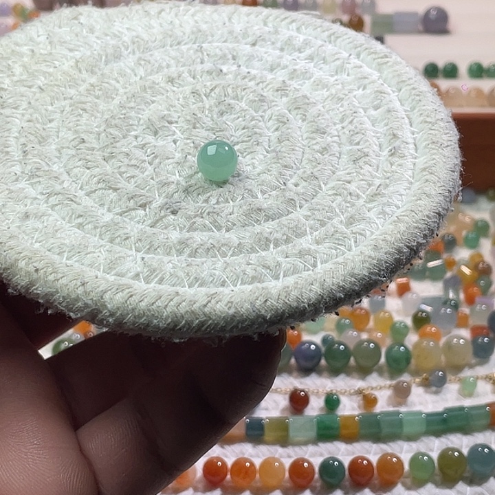 翡翠散珠未镶嵌定制翡翠卡8.4