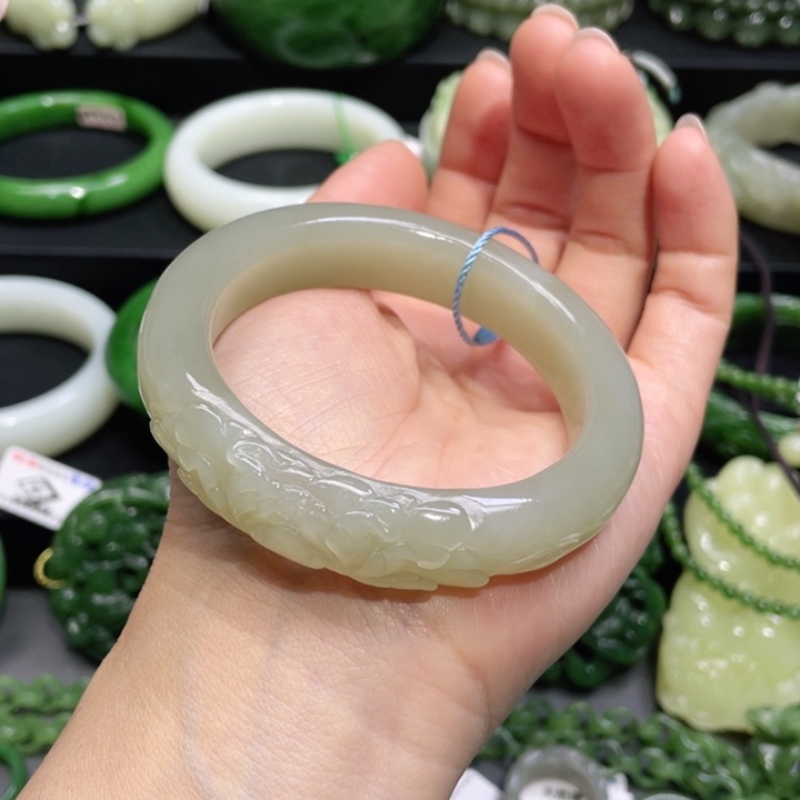 和田玉手镯54圈口 编号51未镶嵌