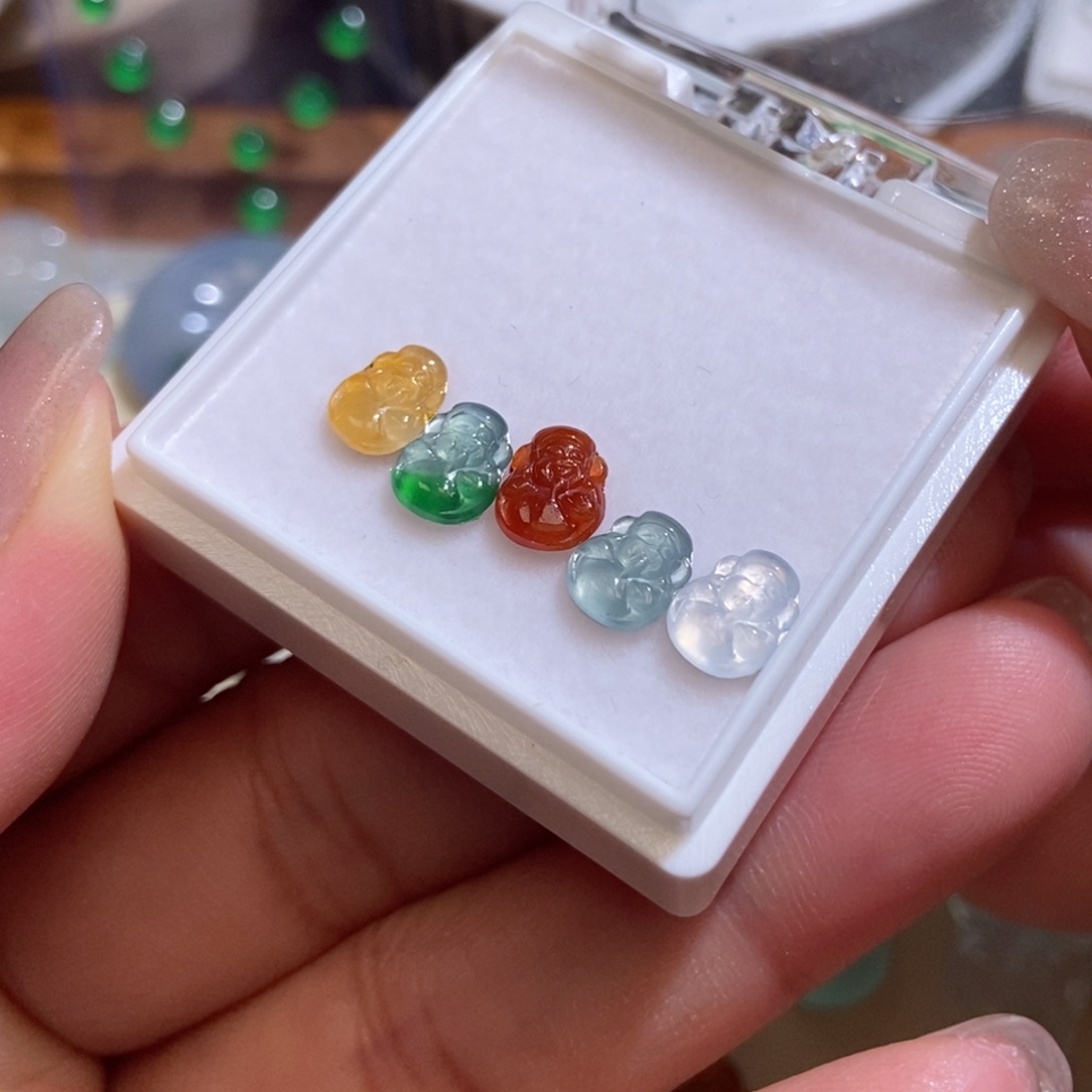 未镶嵌定制翡翠翡翠