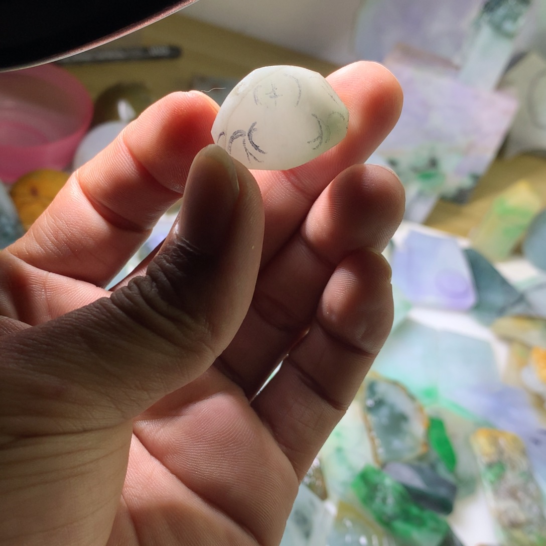 【闪购商品】翡翠颈饰未镶嵌天然翡翠原石吊坠