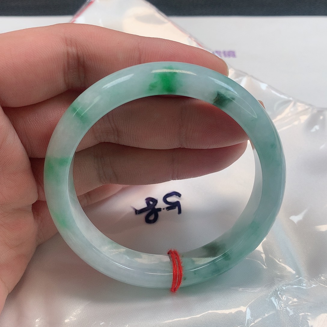 翡翠手镯未镶嵌268号