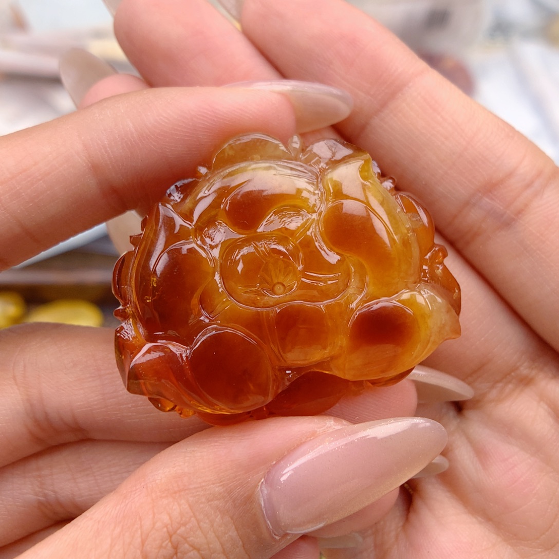 琥珀未镶嵌珠宝奇石