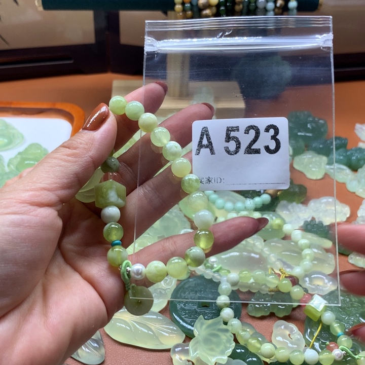 木***吒未镶嵌蛇纹石玉岫玉有棉