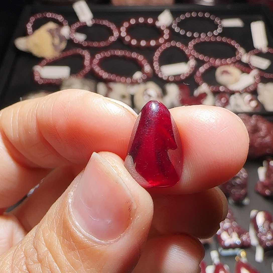 前***候天然辰砂朱砂晶体吊坠2.7克