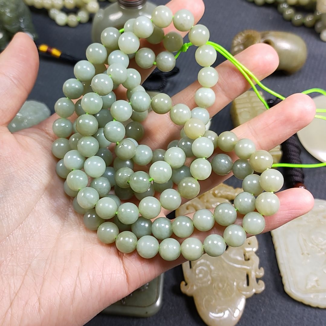 和田玉颈饰未镶嵌