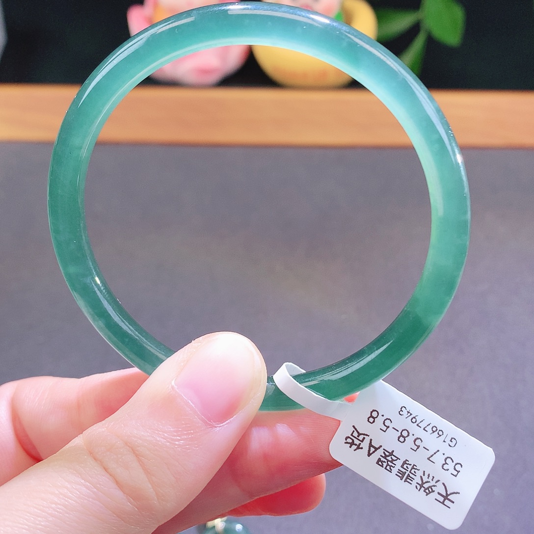 翡翠未镶嵌手镯天然翡翠