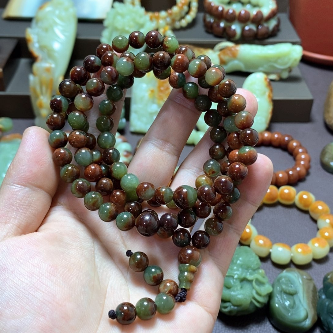 未镶嵌手链透闪石质玉108粒卡8