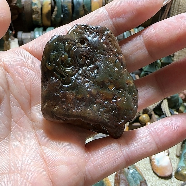 岫岩河磨玉（透闪石质玉）挂件未镶嵌