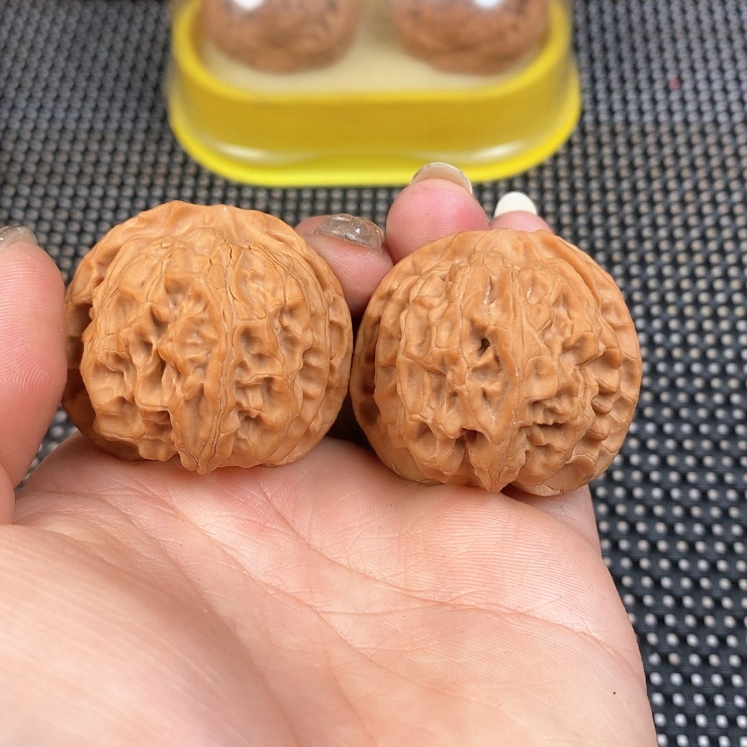 文玩核桃把件39尺苹果园