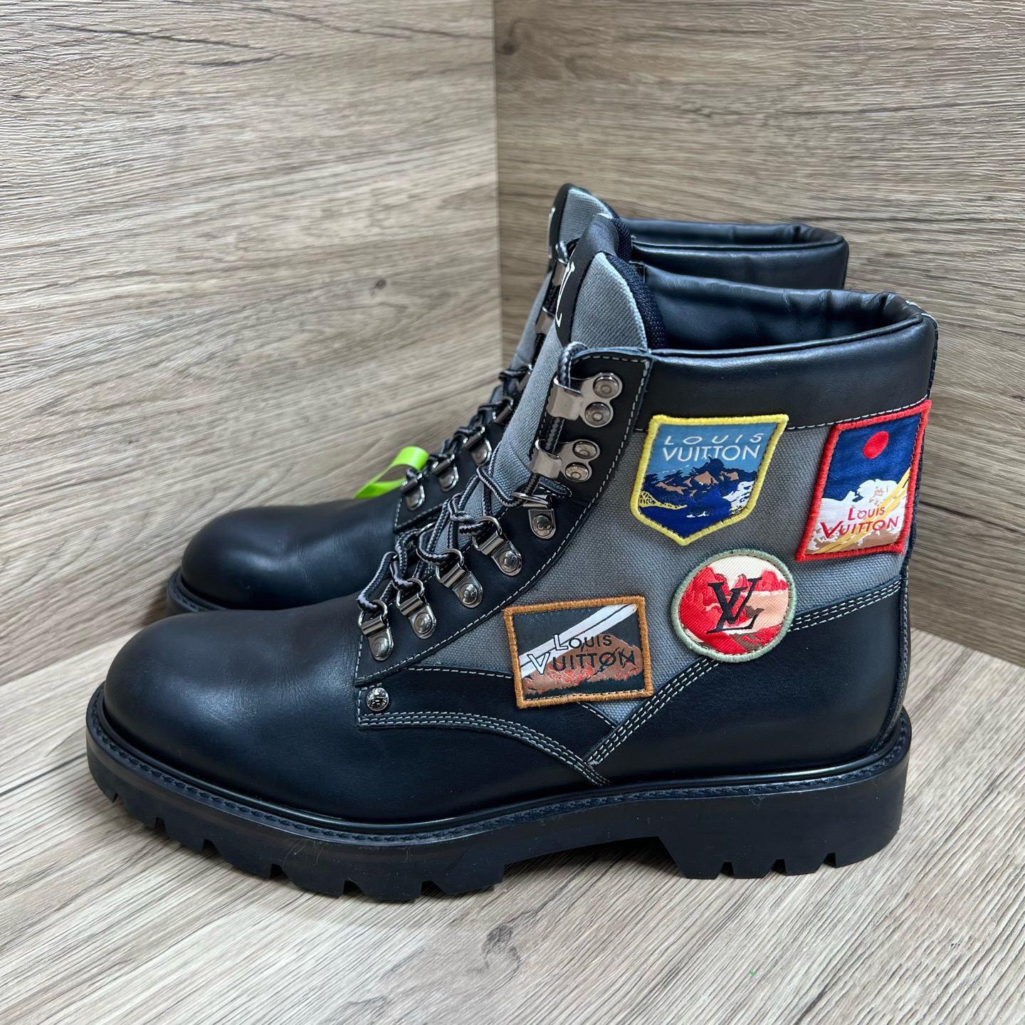 未使用 LouisVuitton/路易威登 Oberkampf 黑灰勋章短靴41码-42码