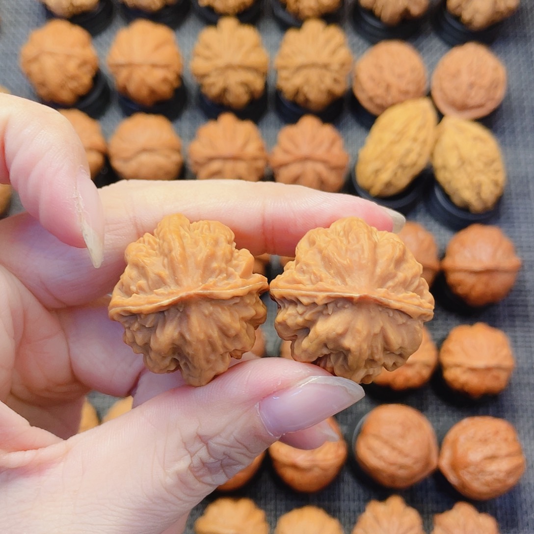 H***仔文玩核桃把件金龙元宝