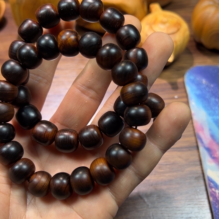 策***腾柏木（崖柏）陈化老料手串把件 