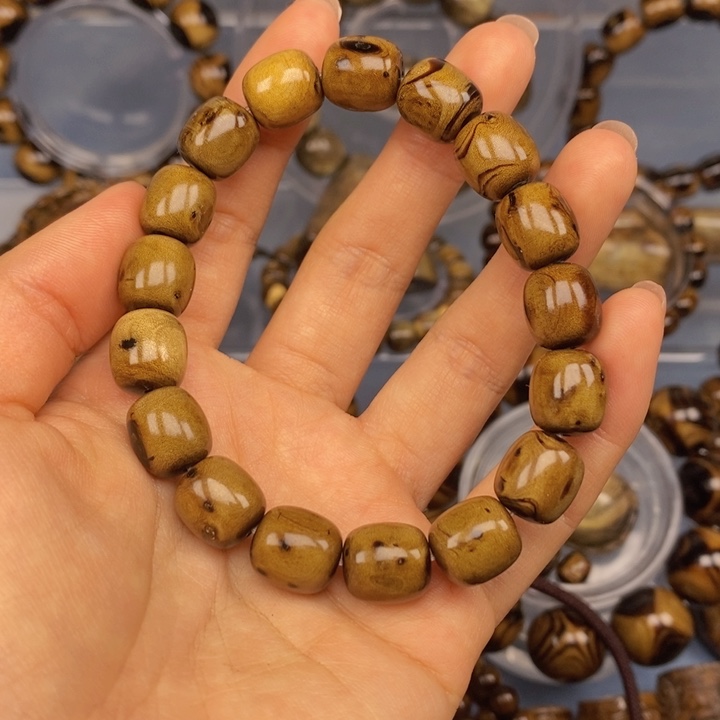 贝壳手串/手链韦*、血柳黄多多