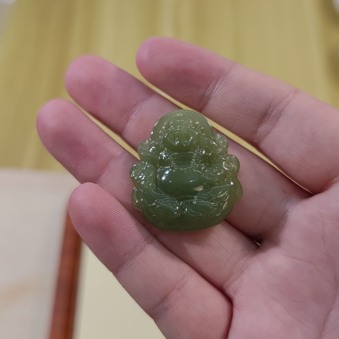 颈饰未镶嵌和田玉和田玉飘带佛×1
