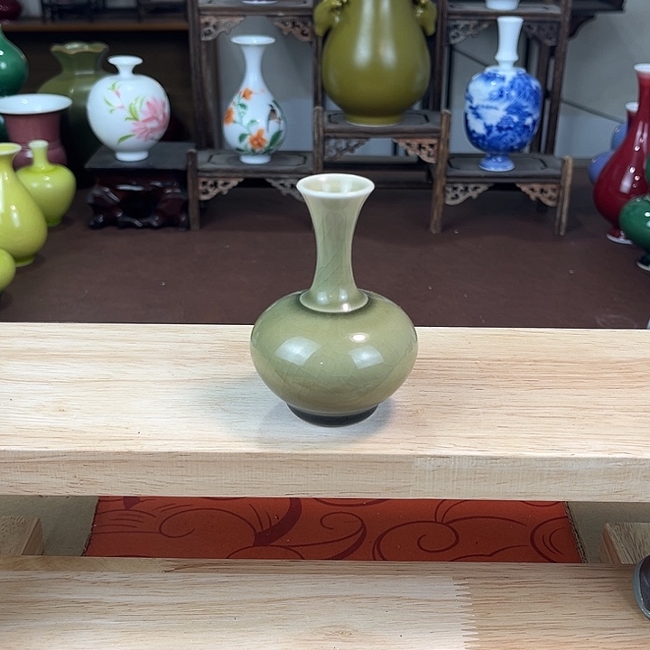 景德镇瓷器研究员曾