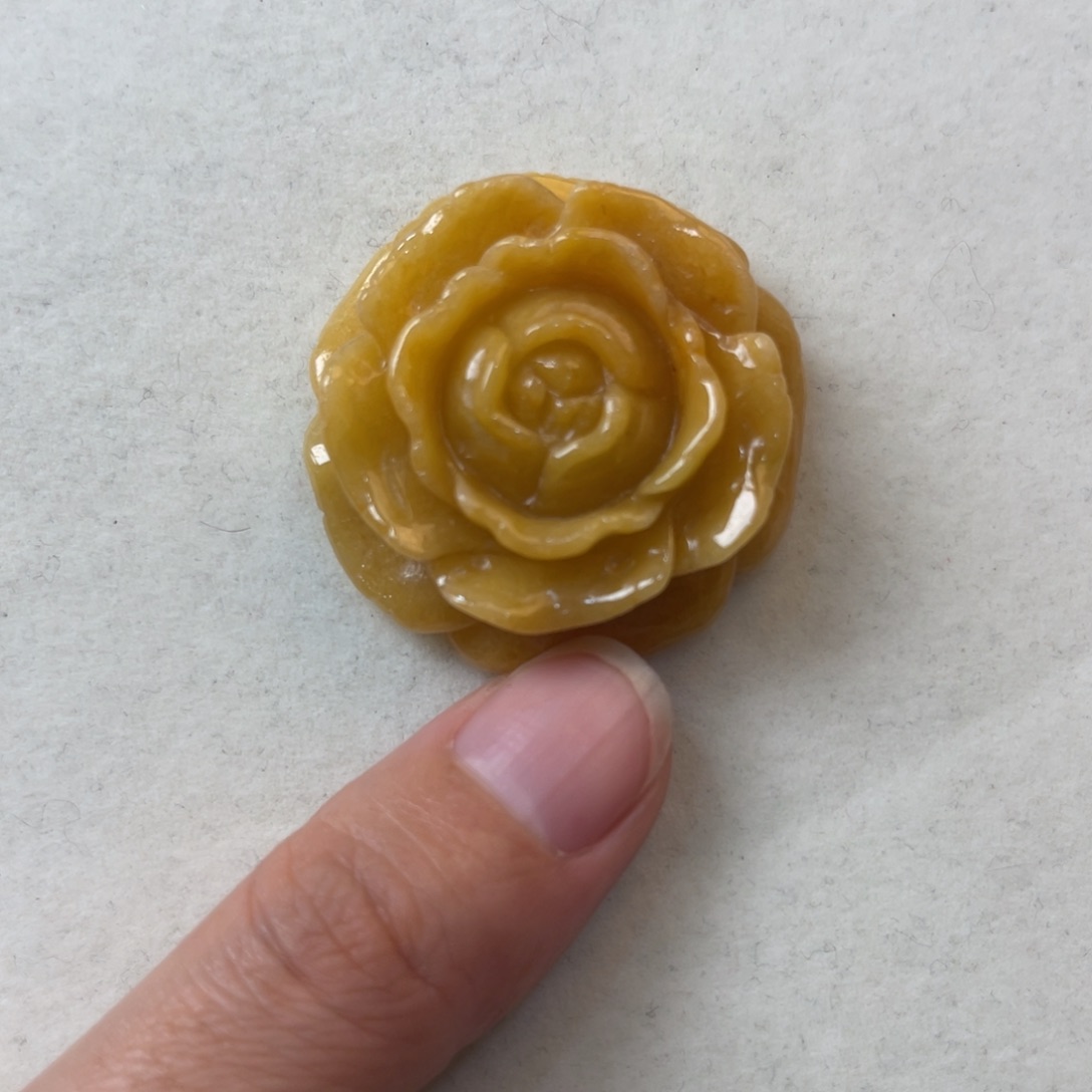 翡翠颈饰未镶嵌吊坠