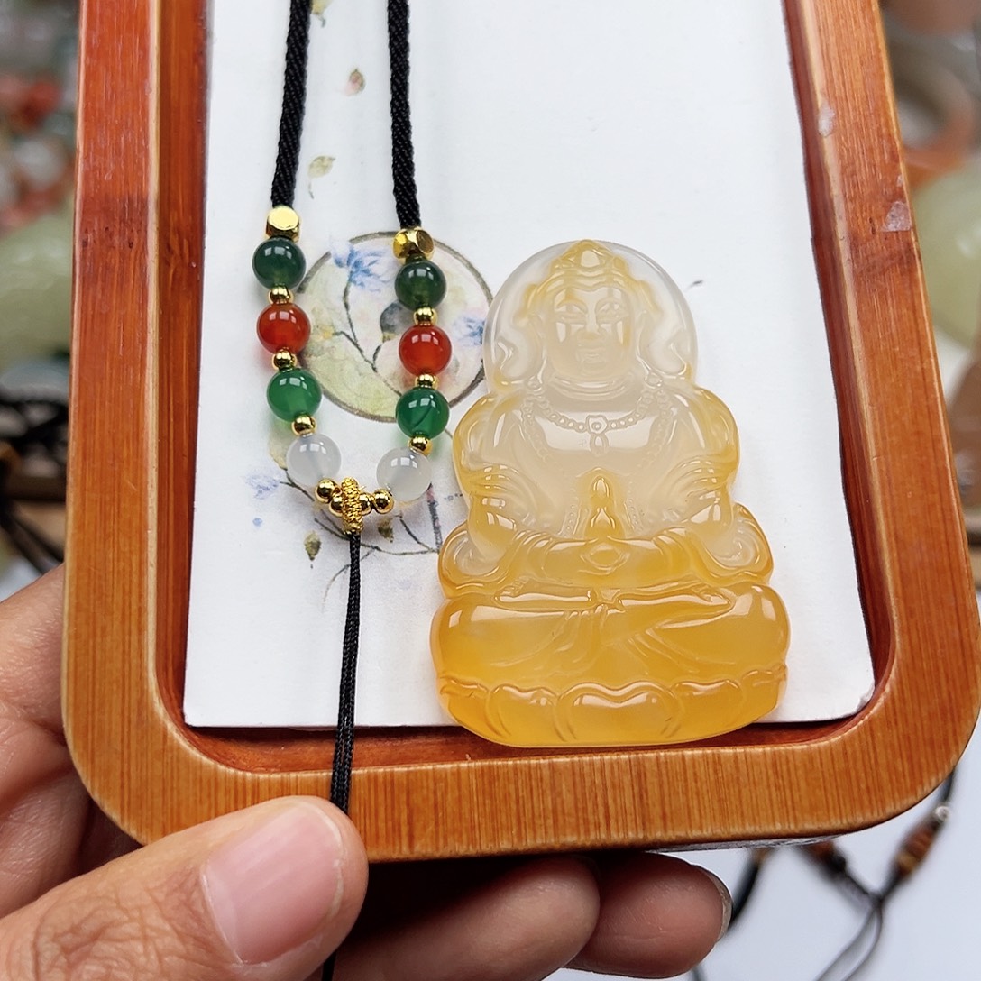钮***鱼玛瑙/玉髓合金颈饰