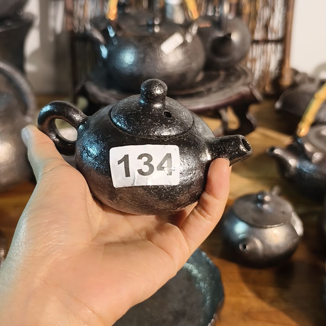 香***香泥塑荥经黑砂茶器鑫山烧