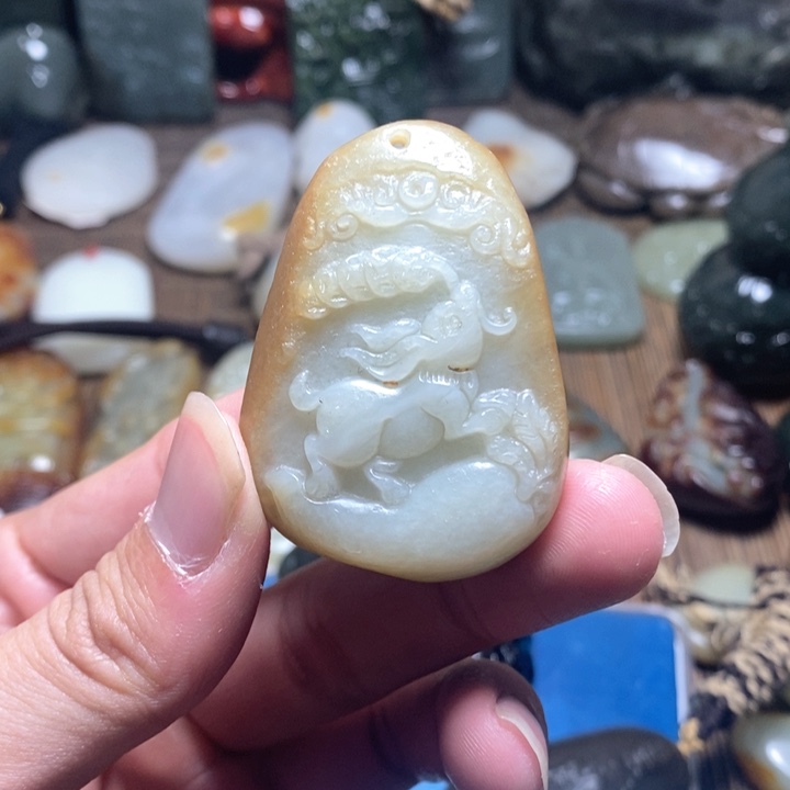 和田玉颈饰未镶嵌