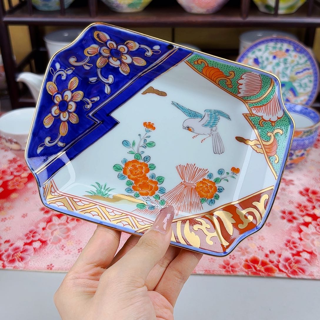 他家茶具瓷器真美