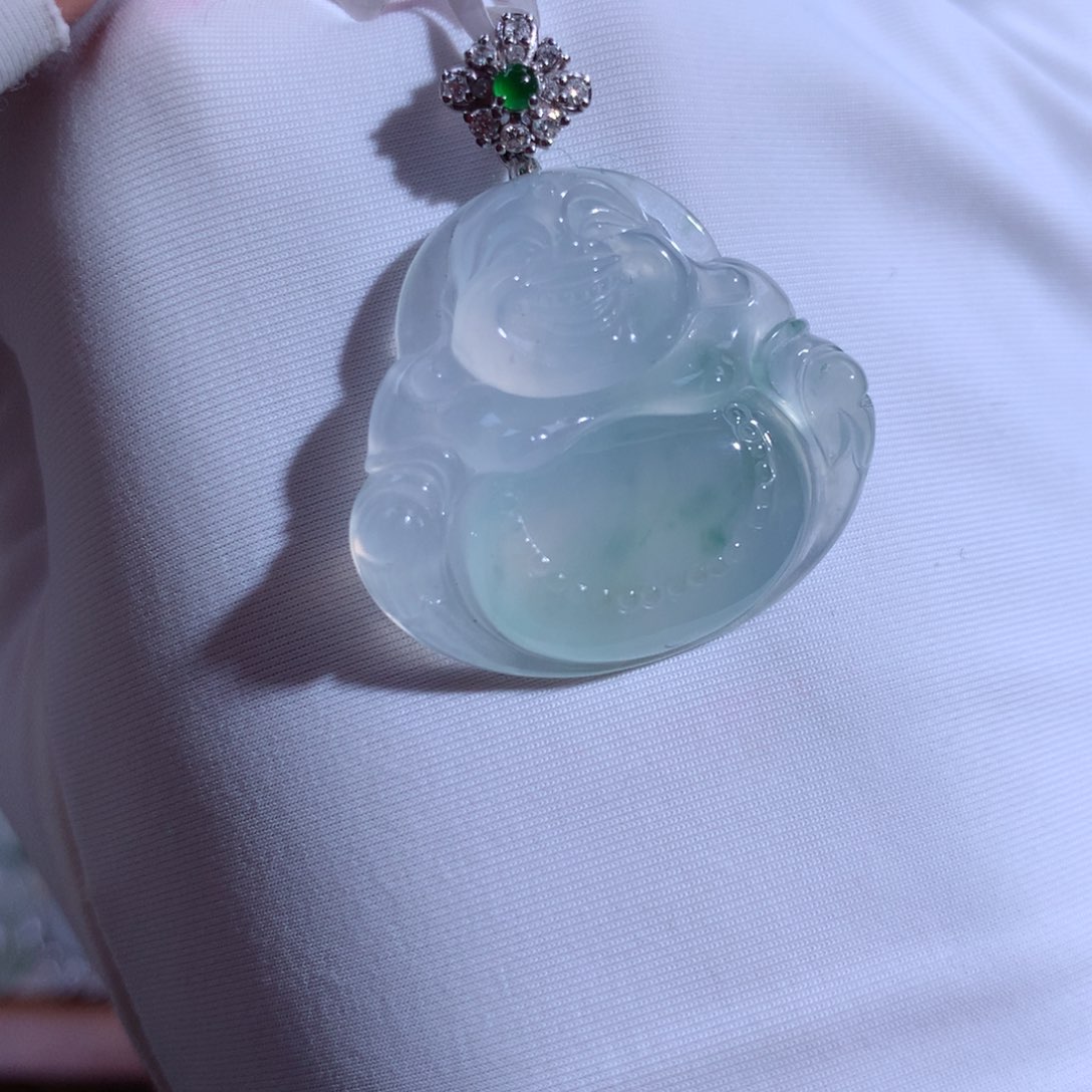 翡翠颈饰18K金镶嵌佛公