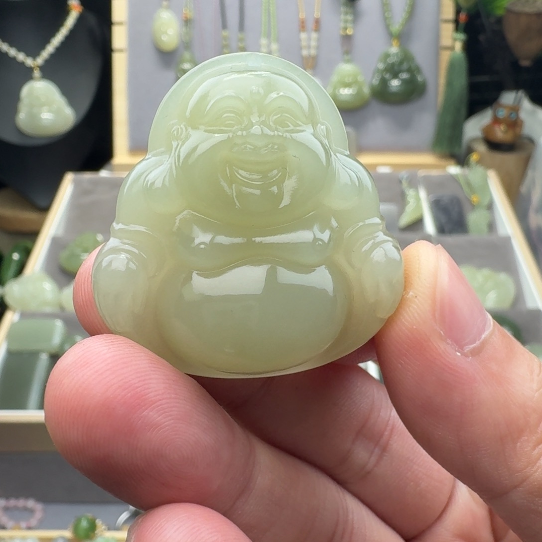 和田玉颈饰未镶嵌