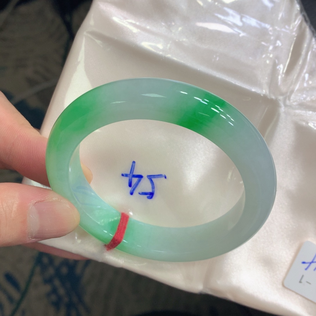 未镶嵌手镯翡翠翡翠