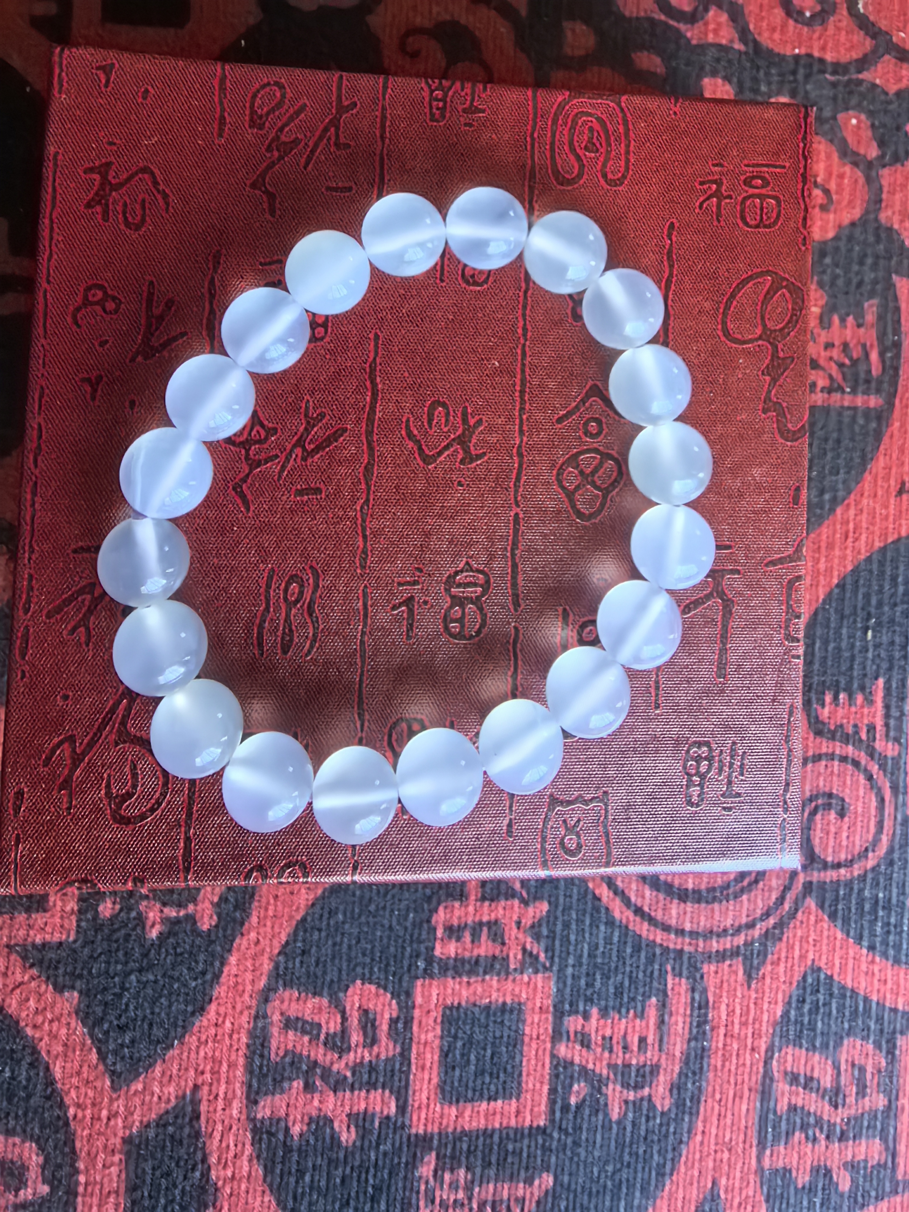 白冰玛瑙手串，8毫米圆珠