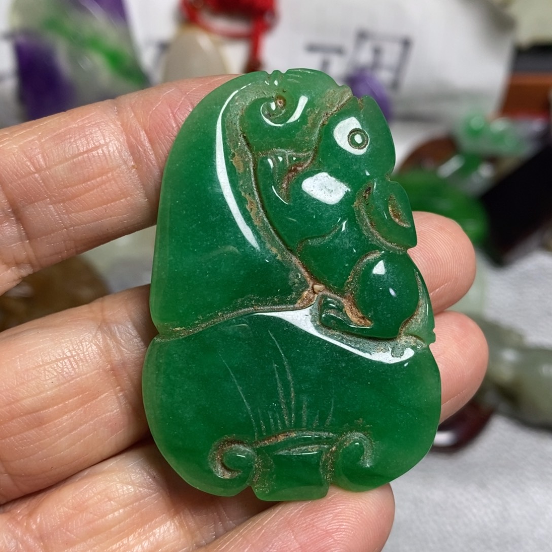 和田玉（糖玉）未镶嵌颈饰