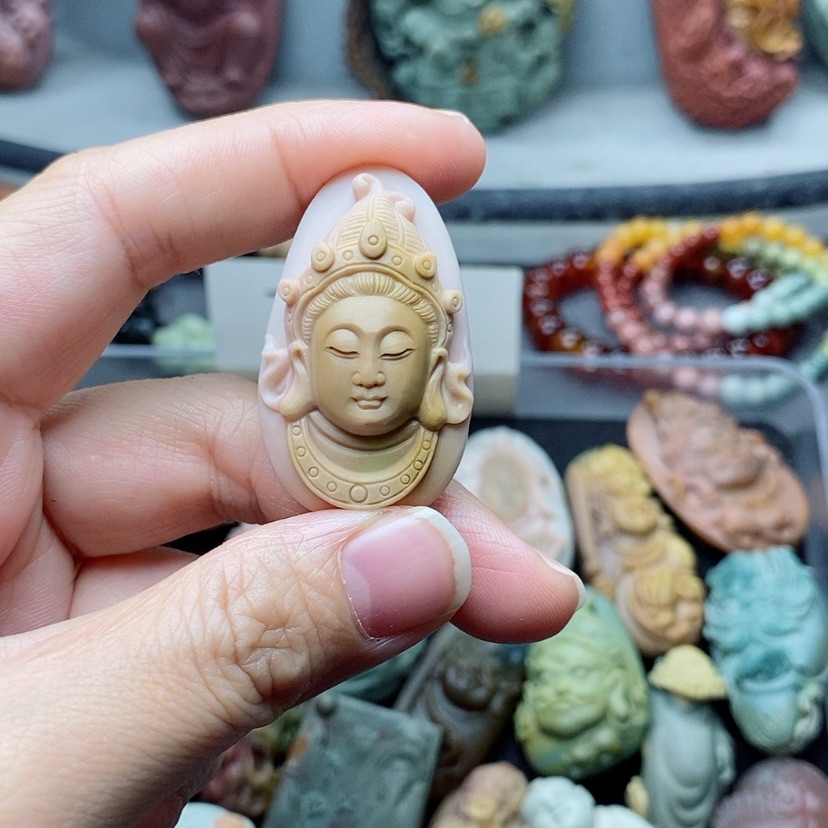 【闪购商品】定制石英质玉吊坠未镶嵌
