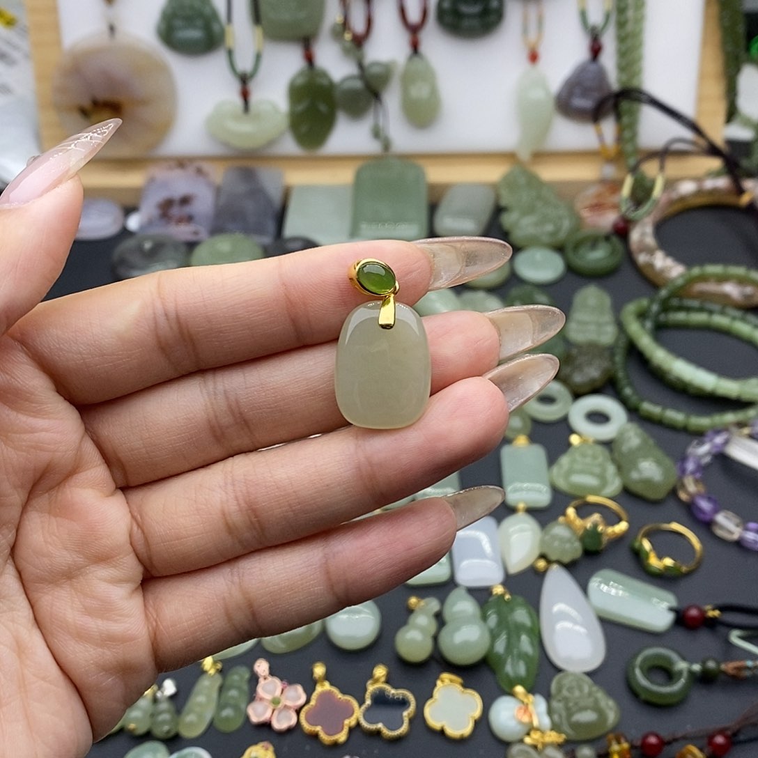 和田玉吊坠(不含链)银S925镶嵌