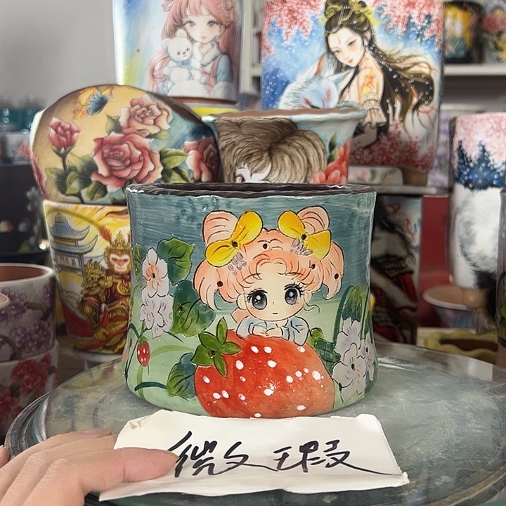 景德镇市手绘花盆性价比超级无敌高