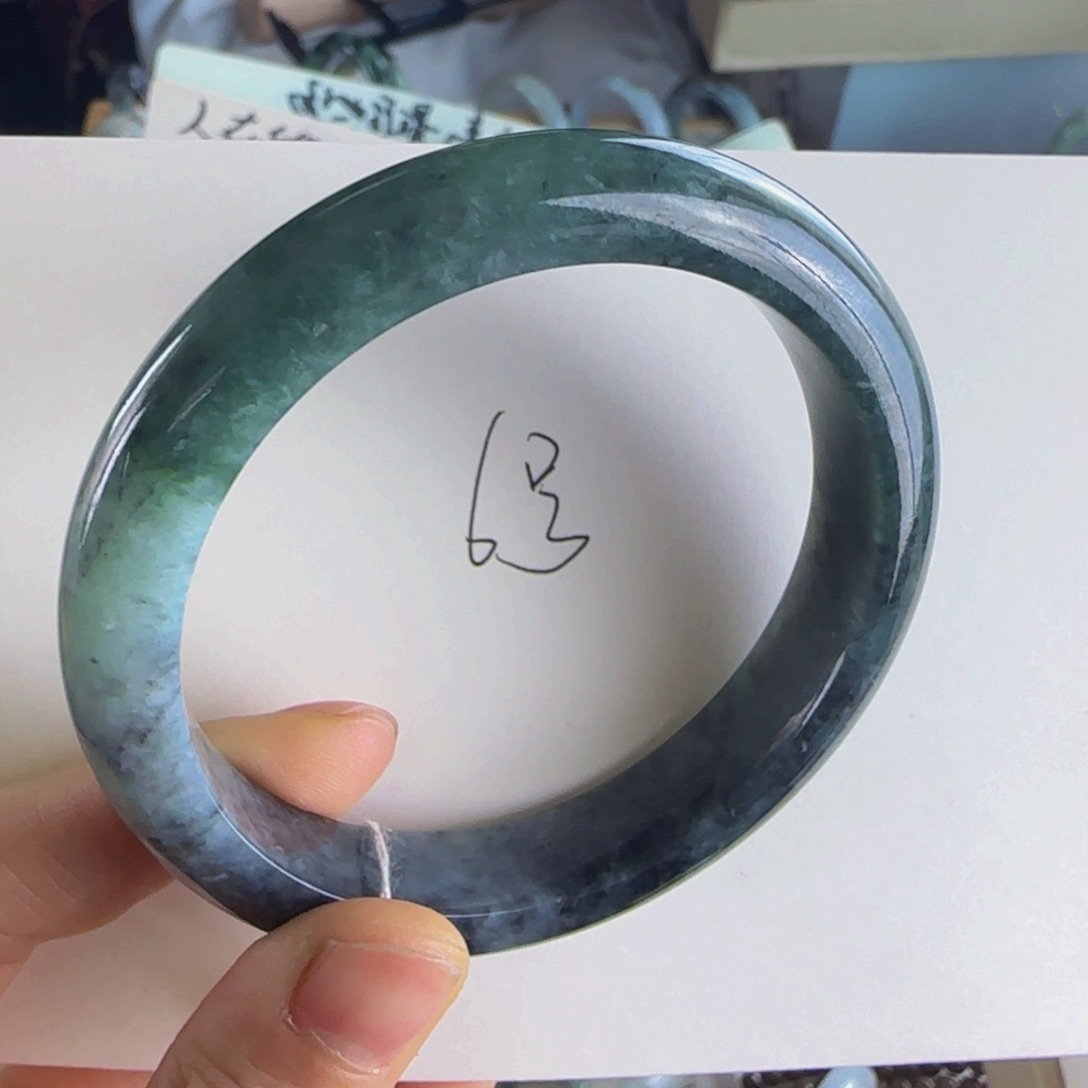 翡翠手镯未镶嵌老坑62