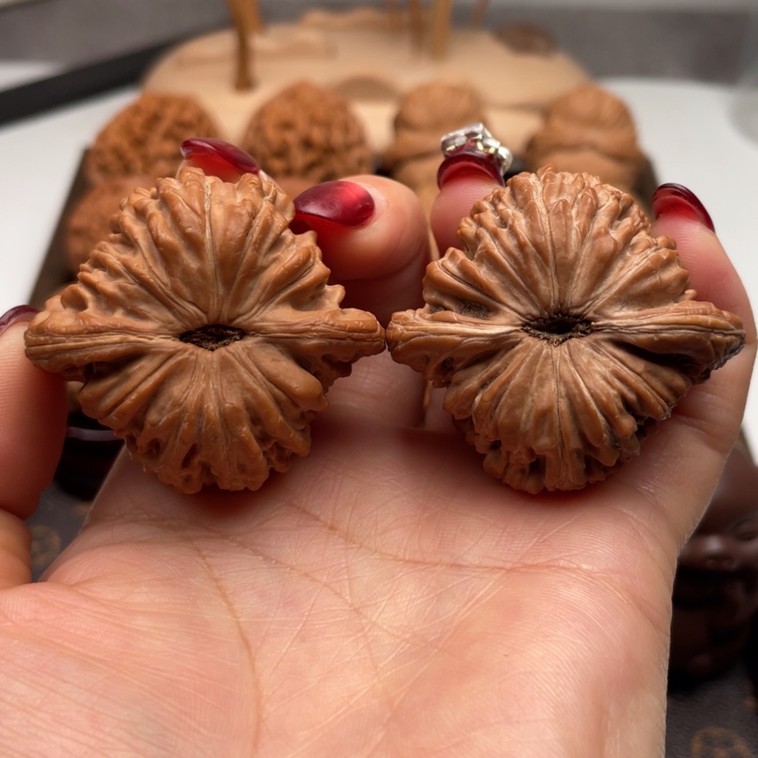 桃核把件四座楼全品44