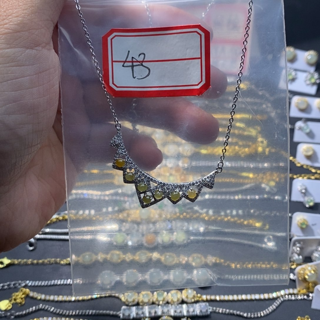 翡翠戒指银S925镶嵌翡翠首饰